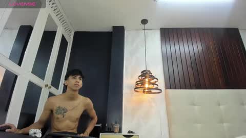 Snapshot of lucian_davi chatting on December 16, 3:32 pm Pirulo online show from December 16, 3:32 pm