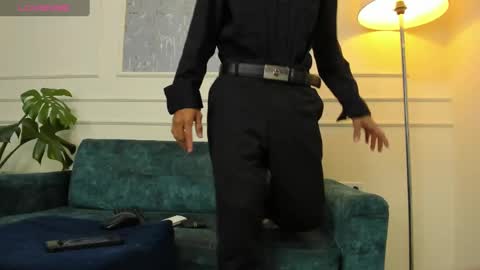 Snapshot of lucian_davi chatting on January 30, 12:48 pm Pirulo online show from January 30, 12:48 pm
