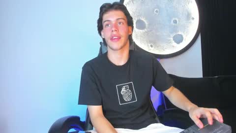 lucian_greyy online show from November 8, 12:30 pm