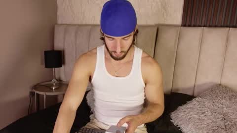 Luciano online show from October 21, 10:45 pm