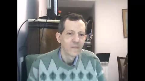 Snapshot of lucianoaxel chatting on October 26, 4:58 am Luciano online show from October 26, 4:58 am