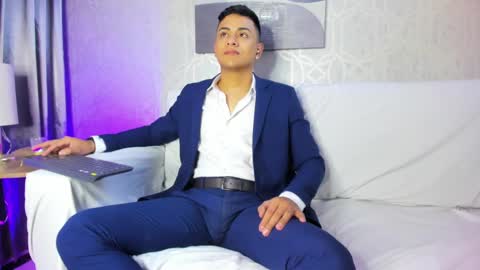 Snapshot of lucii_fer_ chatting on January 12, 12:01 pm Leo online show from January 12, 12:01 pm