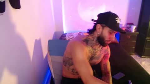 luciifer_hills online show from December 3, 4:35 pm