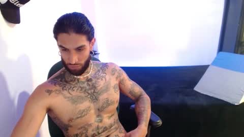 luciifer_hills online show from December 19, 4:15 pm