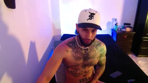 luciifer_hills online show from December 15, 3:31 pm