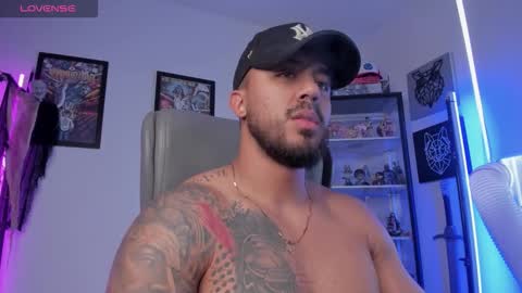 Snapshot of luck_spartans chatting on November 1, 6:56 pm Luck online show from November 1, 6:56 pm