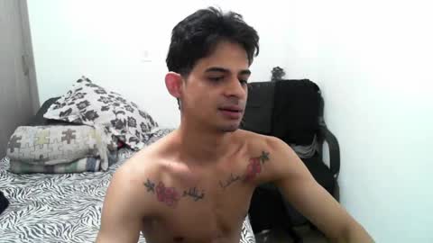 Snapshot of lucky_badboy chatting on January 5, 10:40 pm Lucky online show from January 5, 10:40 pm