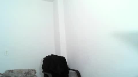 Snapshot of lucky_badboy chatting on March 8, 2:54 am Lucky online show from March 8, 2:54 am