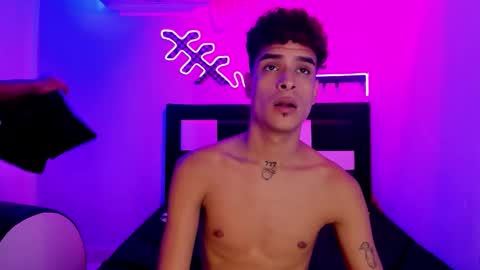 Stven  online show from December 3, 9:21 pm