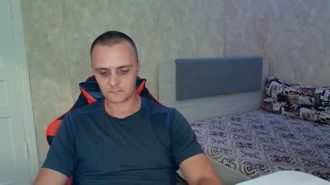 Ethan online show from September 8, 6:51 pm