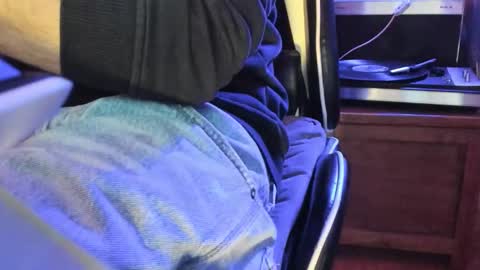 Lucky online show from November 12, 7:19 pm