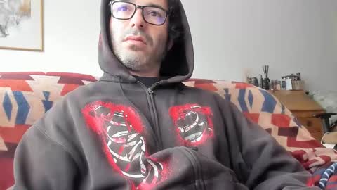 Snapshot of luckydrakex chatting on February 17, 9:35 am Lucky online show from February 17, 9:35 am