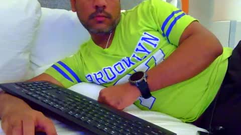 Snapshot of luckyfinalone chatting on October 1, 11:41 pm luckyfinalone online show from October 1, 11:41 pm