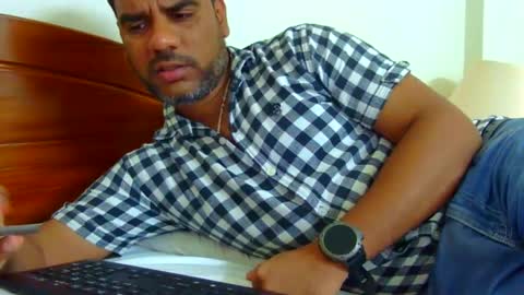 Snapshot of luckyfinalone chatting on October 6, 10:14 pm luckyfinalone online show from October 6, 10:14 pm