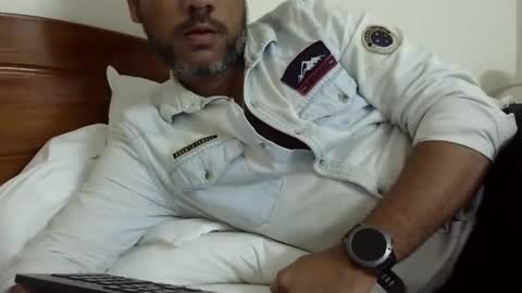 Snapshot of luckyfinalone chatting on October 18, 12:04 am luckyfinalone online show from October 18, 12:04 am