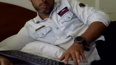 luckyfinalone online show from November 17, 8:34 pm