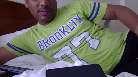 Snapshot of luckyfinalone chatting on September 28, 4:27 pm luckyfinalone online show from September 28, 4:27 pm