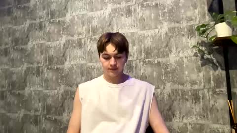 Ricky online show from December 14, 8:05 pm