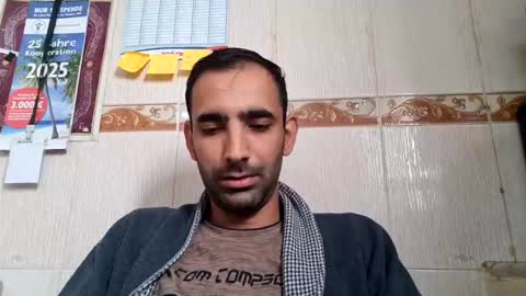 Snapshot of lucsbig61 chatting on December 4, 1:20 pm BIG dick online show from December 4, 1:20 pm