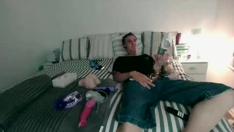 lucsefurr online show from February 9, 5:50 pm