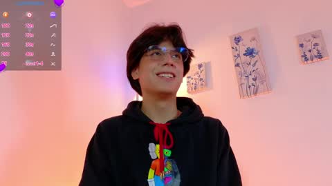 Lui online show from March 31, 3:52 am