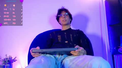 Lui online show from April 23, 3:55 am