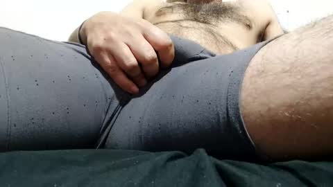 Snapshot of luis2988z chatting on September 25, 4:55 am Hairyman online show from September 25, 4:55 am