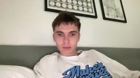 Snapshot of luis_7777 chatting on October 6, 9:30 pm Luis online show from October 6, 9:30 pm
