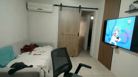 Snapshot of luis_flr chatting on September 21, 10:32 pm luis_flr online show from September 21, 10:32 pm
