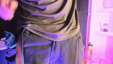 lujuriau_u online show from November 27, 3:21 am