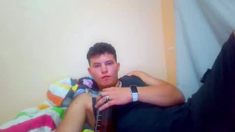 Snapshot of lukas2002alien622712 chatting on September 21, 11:27 pm Lukas online show from September 21, 11:27 pm