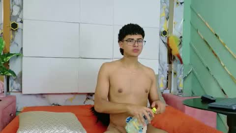 LukasJonss online show from September 15, 7:15 pm