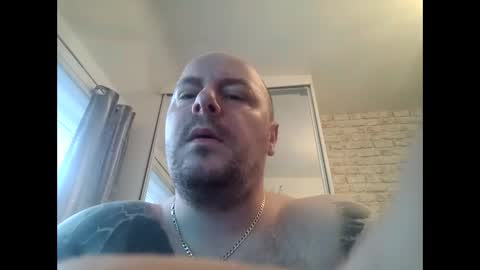 lukasz1808 online show from April 4, 6:27 pm