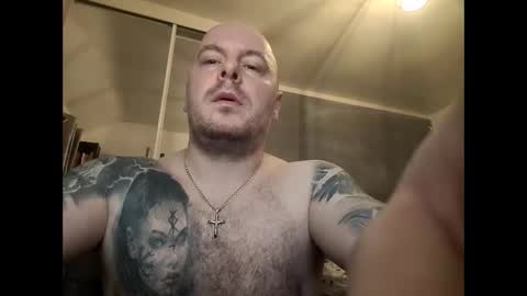 lukasz1808 online show from November 27, 7:39 pm