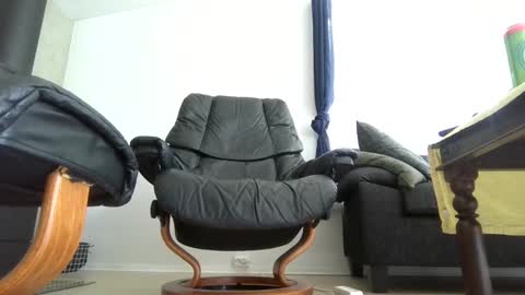 lukasz491 online show from May 17, 10:33 am