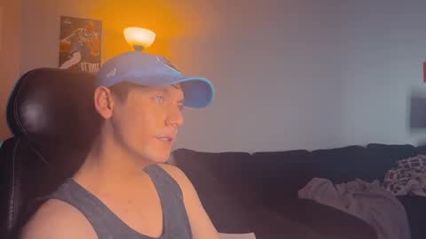 lukatripp online show from April 13, 4:35 am