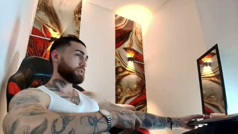 LUKE online show from April 24, 1:24 pm