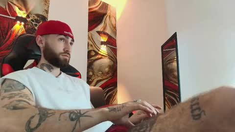 Snapshot of luke_davis01 chatting on October 7, 1:26 pm LUKE online show from October 7, 1:26 pm