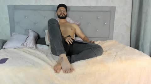 Snapshot of luke_diaz7 chatting on February 16, 11:37 pm luke diaz7 online show from February 16, 11:37 pm
