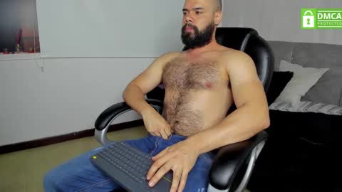 Snapshot of luke_diaz7 chatting on September 20, 12:27 pm luke diaz7 online show from September 20, 12:27 pm