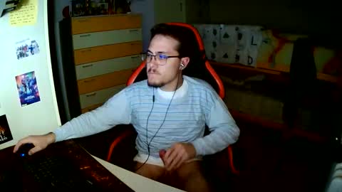 Luke online show from October 12, 10:37 pm