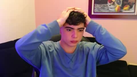 Snapshot of lukeboyce chatting on October 17, 11:53 pm lukeboyce online show from October 17, 11:53 pm