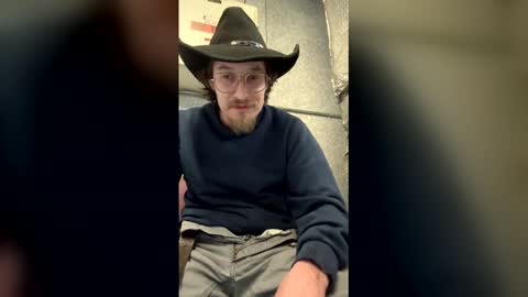 lukekibbe27 online show from February 17, 12:20 am