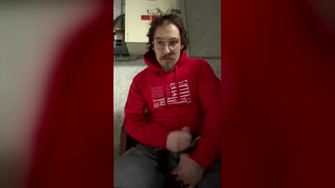 lukekibbe27 online show from February 2, 12:09 am