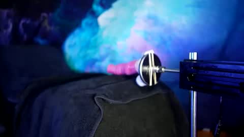 lukewildone online show from February 22, 5:09 am