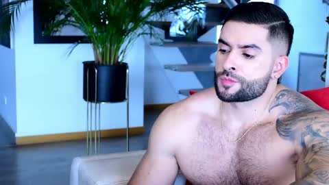 Lukhas f4f online show from April 30, 8:57 pm