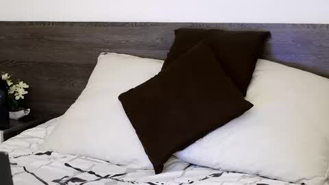 Snapshot of lukhass chatting on October 24, 2:57 am Lukhas f4f online show from October 24, 2:57 am