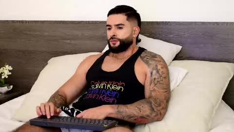 Snapshot of lukhass chatting on October 13, 1:11 am Lukhas f4f online show from October 13, 1:11 am