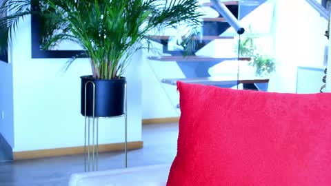 Lukhas f4f online show from April 27, 6:13 pm