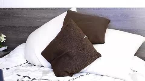 Snapshot of lukhass chatting on October 30, 4:47 am Lukhas f4f online show from October 30, 4:47 am